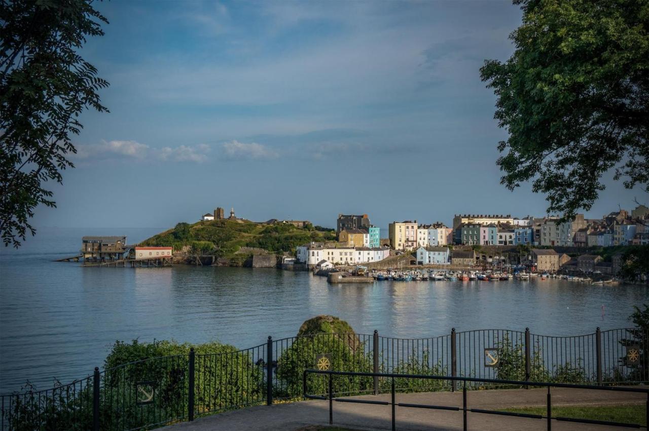 Dragons Den - 2 Bedroom Apartment - Tenby Eksteriør bilde